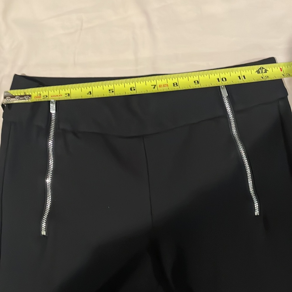Slimming Options mid weight leggings with dual zipper detail - Picture 5 of 9